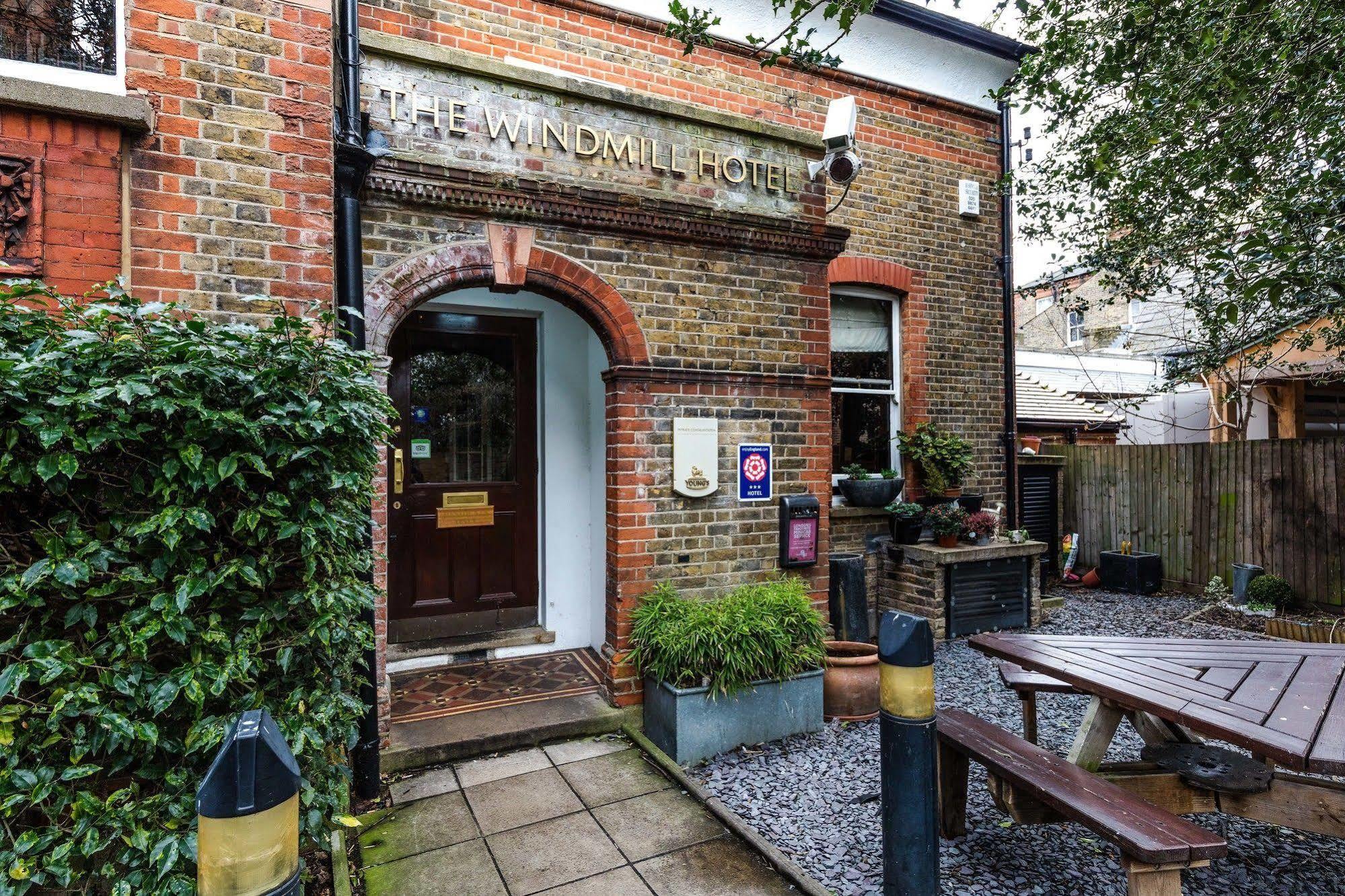 The Windmill On The Common Otel Londra Dış mekan fotoğraf